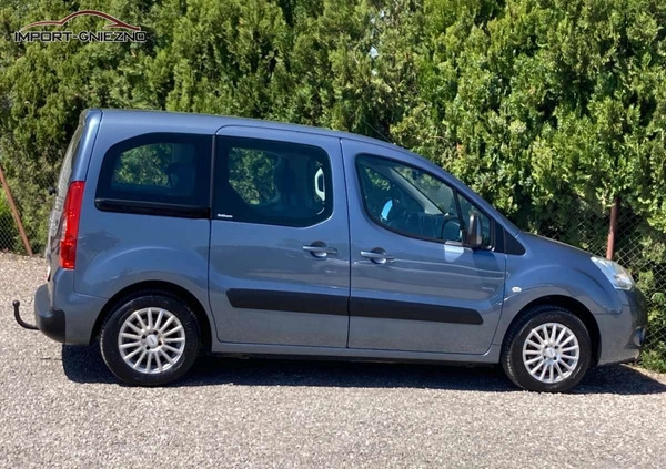 Citroen Berlingo cena 23900 przebieg: 230000, rok produkcji 2009 z Trzcińsko-Zdrój małe 232